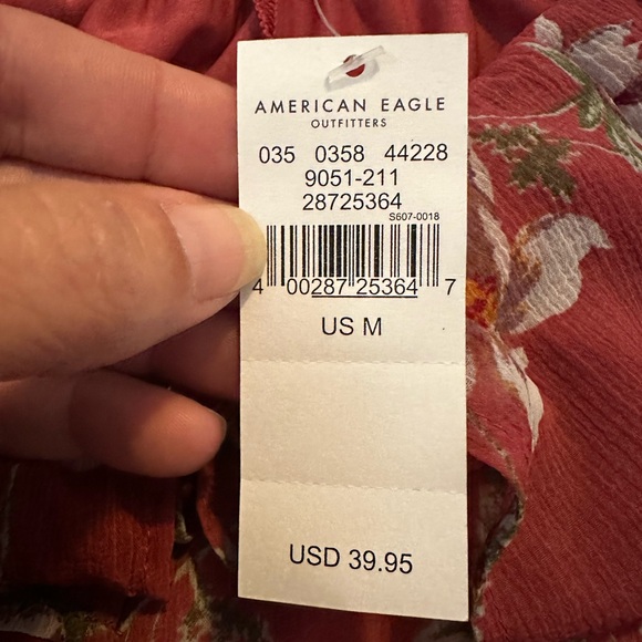 American Eagle off the shoulder blouse - Picture 7 of 8